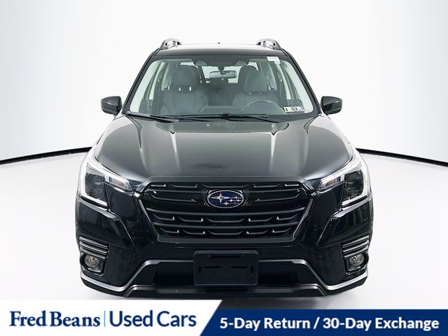 2023 Subaru Forester Premium photo 2