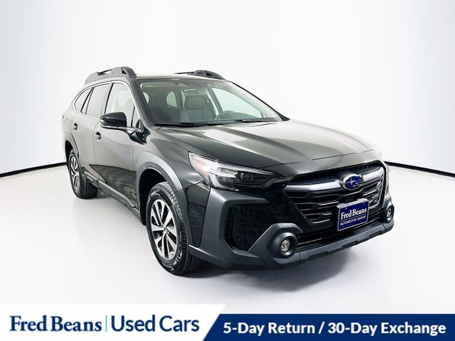2023 Subaru Outback Premium's photo