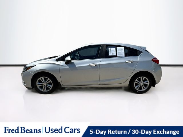 2017 Chevrolet Cruze LT photo 3