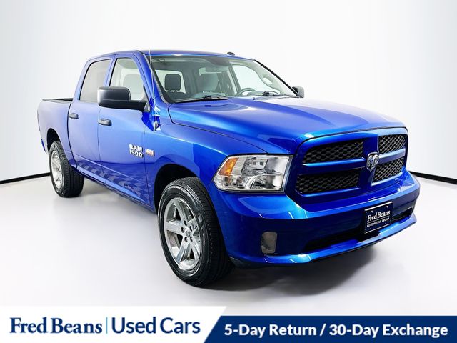 2018 RAM 1500 Express 4x4 Crew Cab 5'7's photo