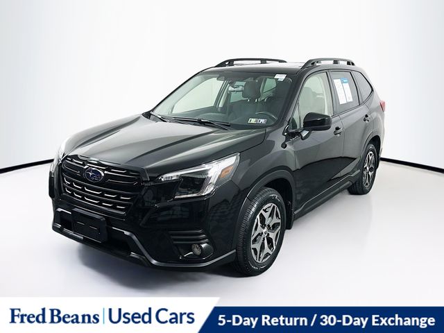2023 Subaru Forester Premium photo 3