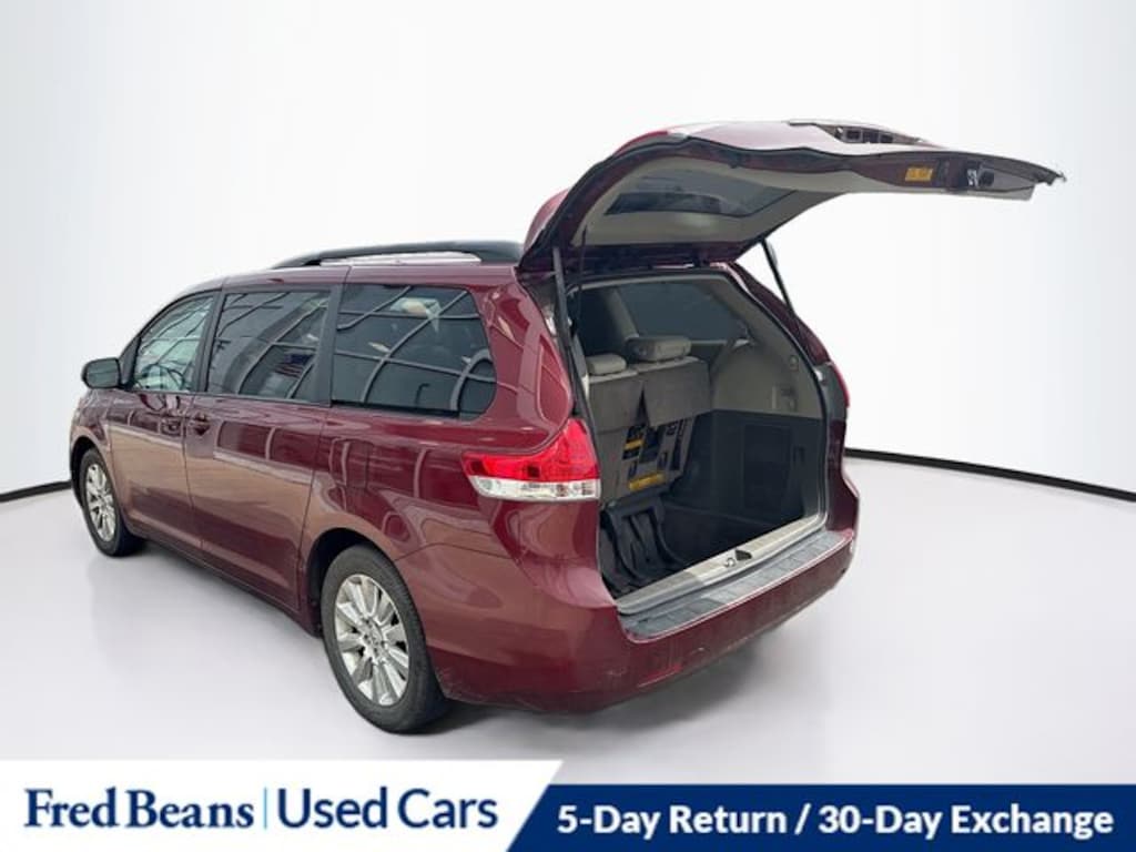 Used 2014 Toyota Sienna XLE Van