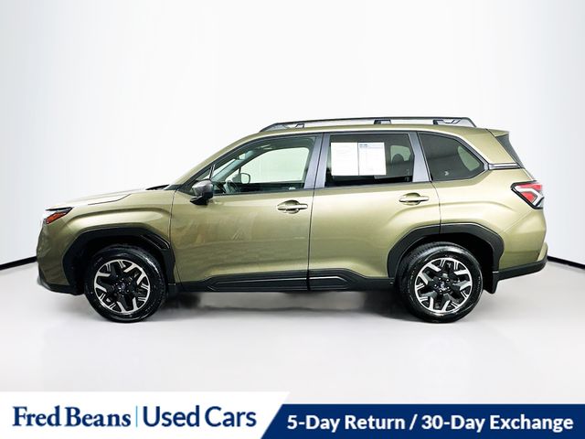 2025 Subaru Forester Premium Base photo 4