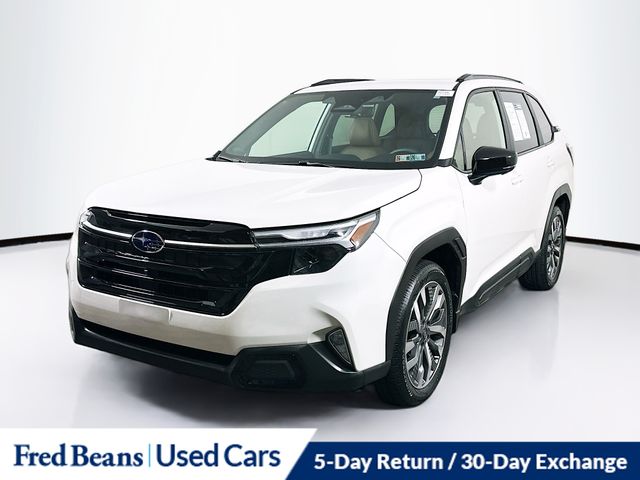 2025 Subaru Forester Touring photo 3