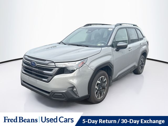 2025 Subaru Forester Premium photo 3