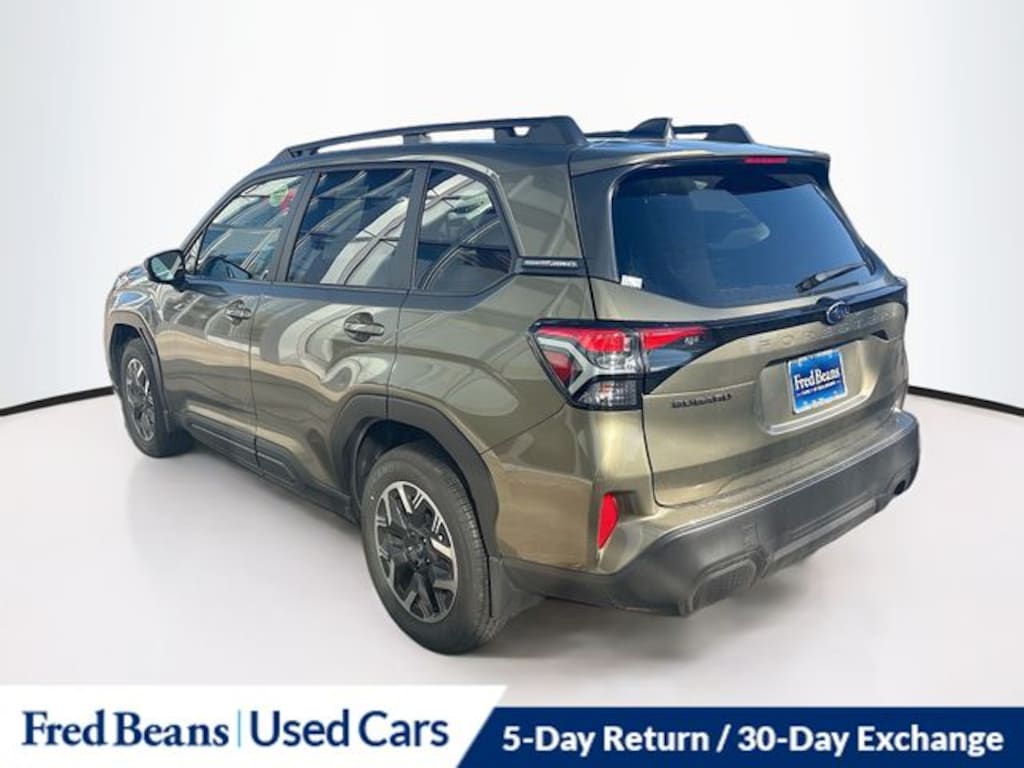 Used 2025 Subaru Forester Premium SUV