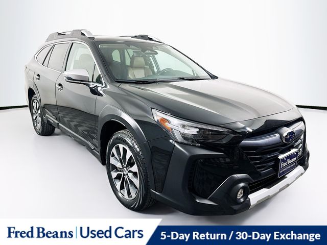 2023 Subaru Outback Touring's photo