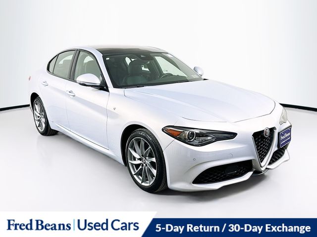 2023 Alfa Romeo Giulia Ti AWD's photo