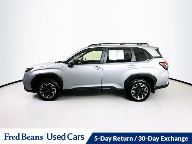 2025 Subaru Forester Premium Base photo 4
