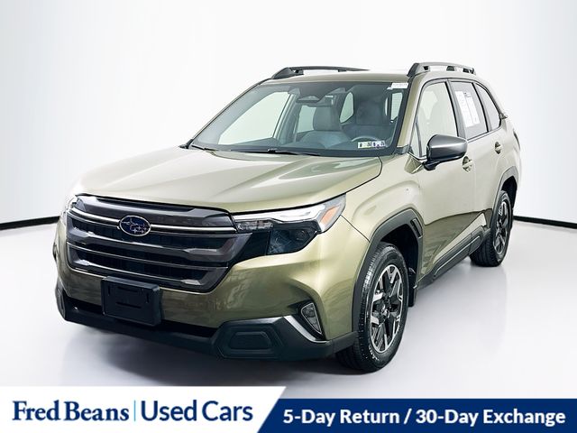 2025 Subaru Forester Premium photo 3