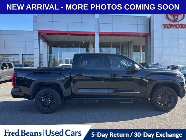 2024 Toyota Tundra SR5 photo 3