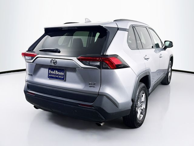 2024 Toyota RAV4 XLE - Photo 9