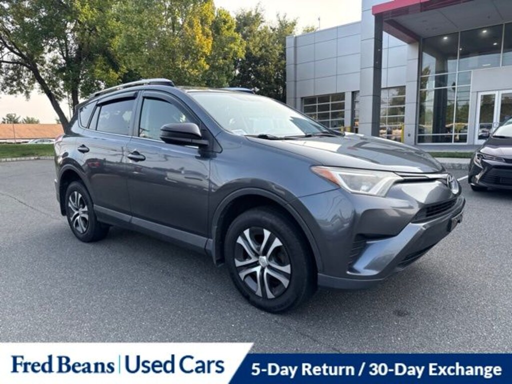 Used 2016 Toyota RAV4 LE SUV