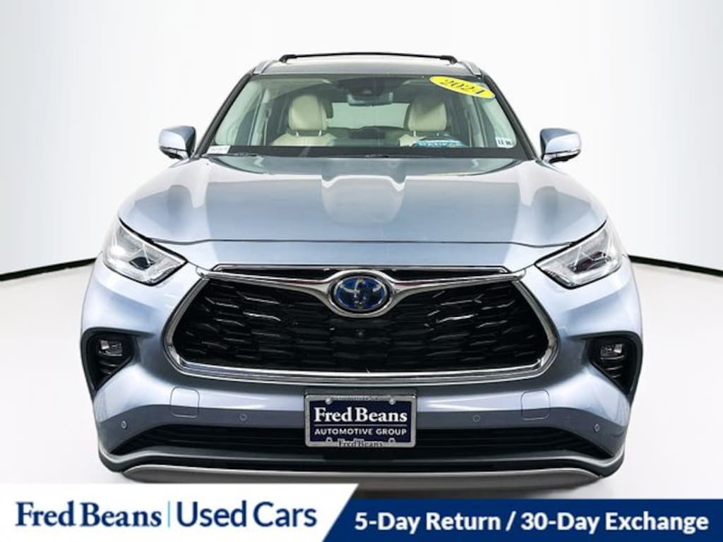 Used 2024 Toyota Highlander Hybrid Platinum SUV