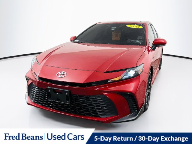 Used 2025 Toyota Camry SE Sedan