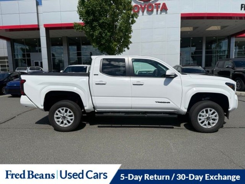 Used 2025 Toyota Tacoma SR5 Truck Double Cab