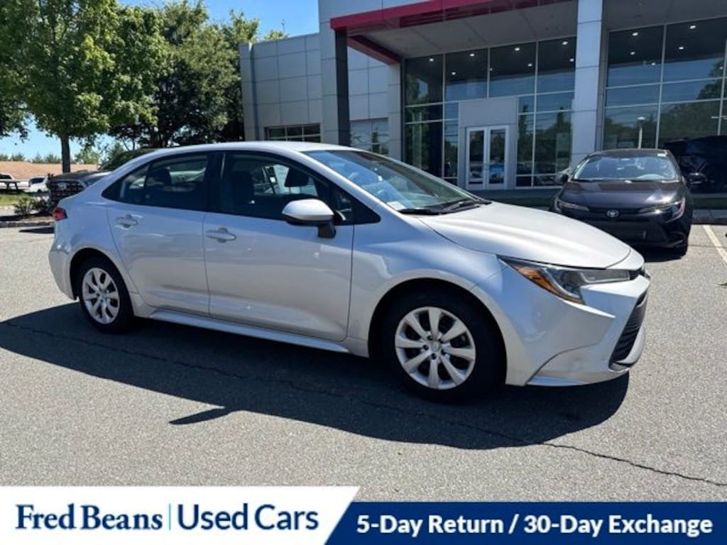 Used 2024 Toyota Corolla LE Sedan