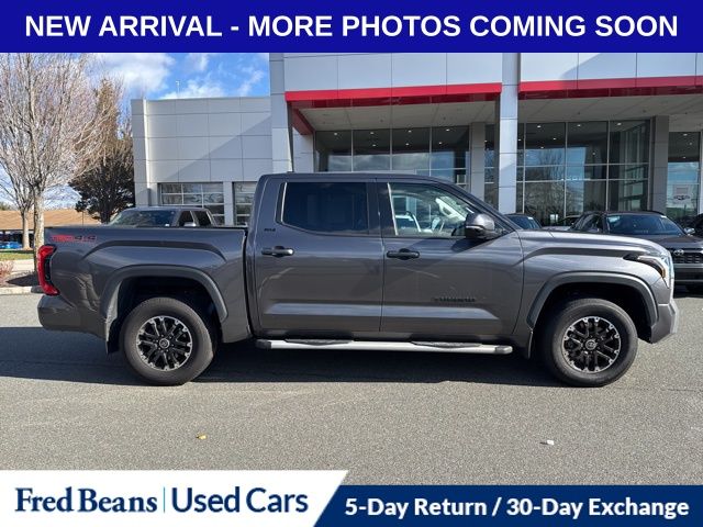 2022 Toyota Tundra SR5 photo 3