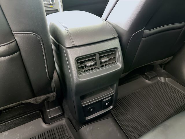 2022 Ford Edge SEL - Photo 6