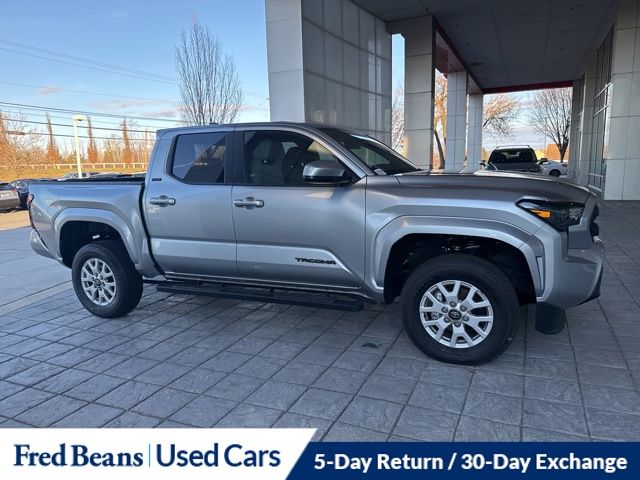 2024 Toyota Tacoma SR5 photo 3