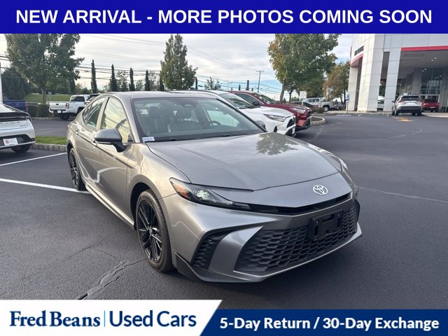Used 2025 Toyota Camry SE Sedan