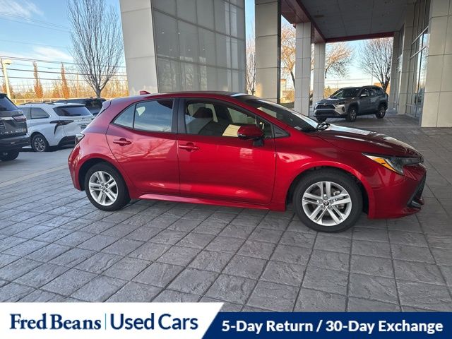 2022 Toyota Corolla SE photo 2