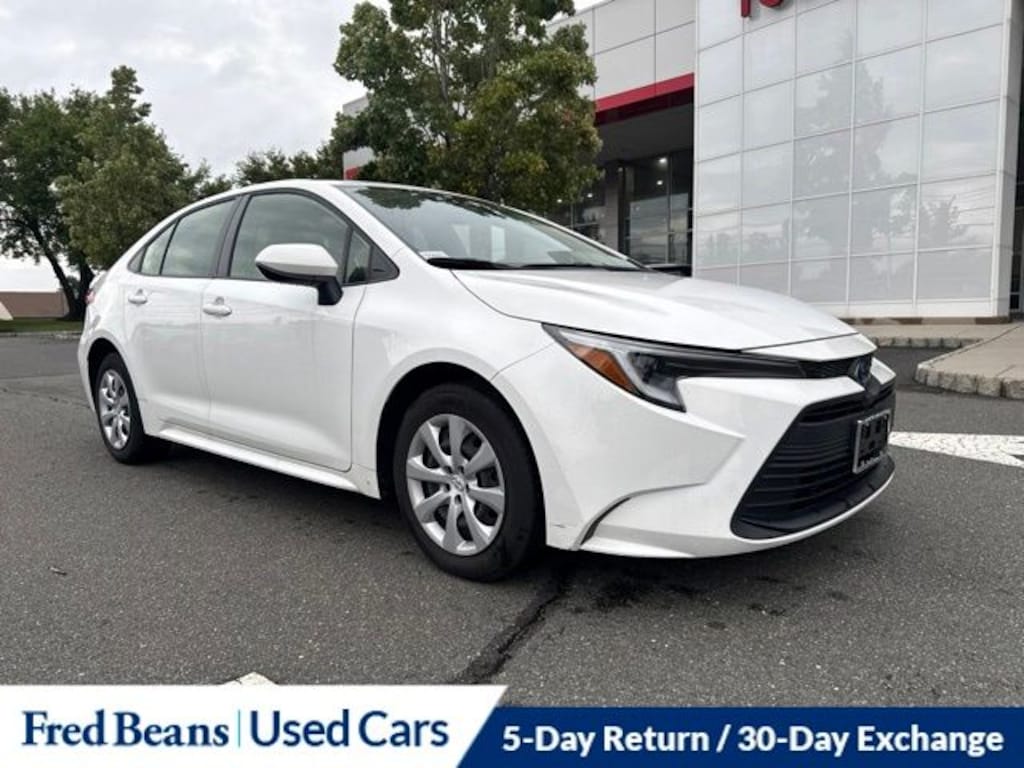 Used 2023 Toyota Corolla Hybrid LE Sedan