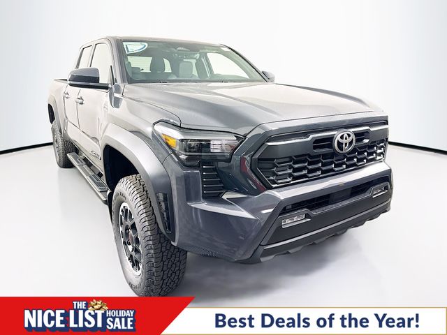 2025 Toyota Tacoma SR5's photo