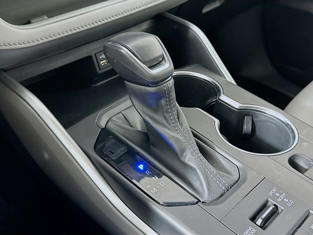 2022 Toyota Highlander XLE - Photo 10