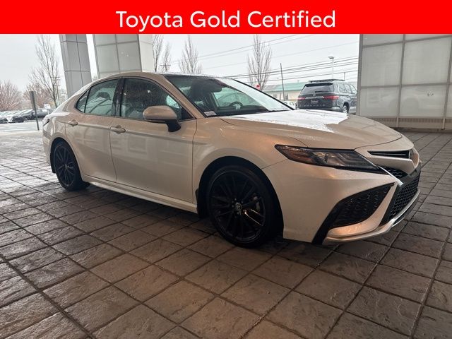 2023 Toyota Camry XSE photo 3