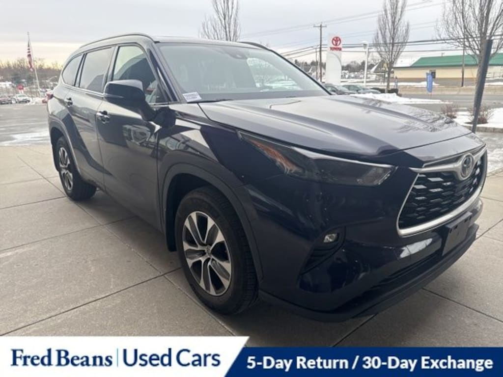 Used 2022 Toyota Highlander XLE SUV
