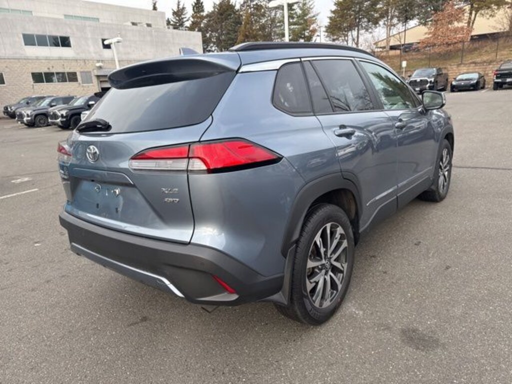 Used 2023 Toyota Corolla Cross XLE SUV