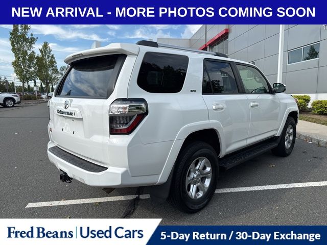 2021 Toyota 4Runner SR5 Premium photo 2