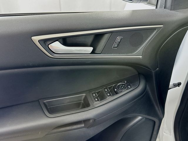 2022 Ford Edge SEL - Photo 19