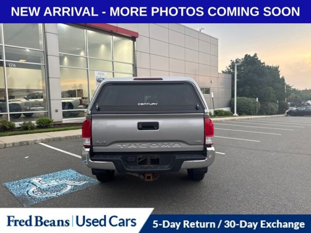 Used 2016 Toyota Tacoma SR5 V6 Truck Double Cab
