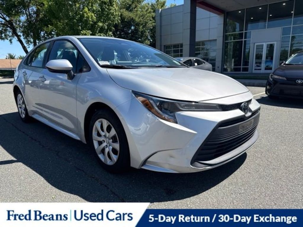 Used 2024 Toyota Corolla LE Sedan