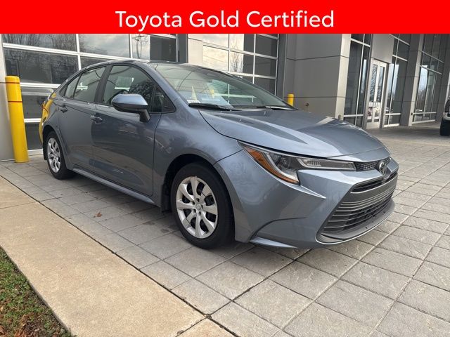 2024 Toyota Corolla LE photo 2