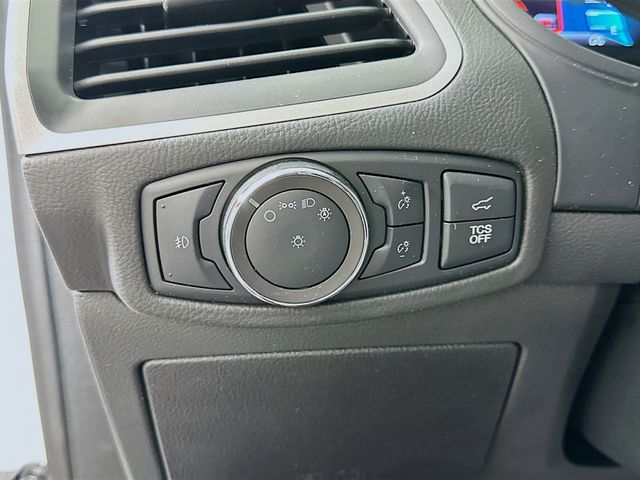 2022 Ford Edge SEL - Photo 10