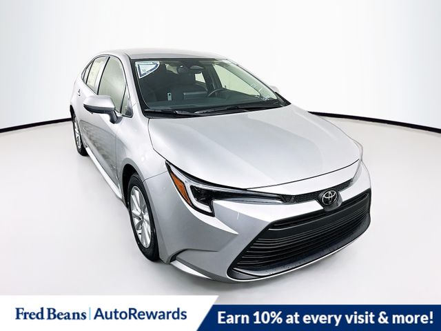 2026 Toyota Corolla LE's photo