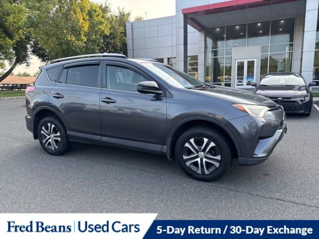 Used 2016 Toyota RAV4 LE SUV