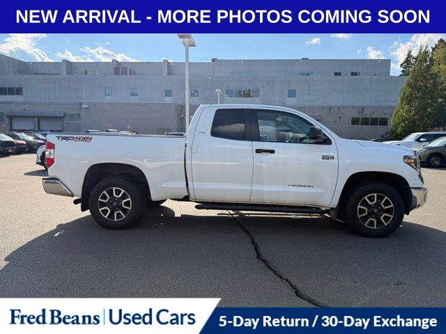 2020 Toyota Tundra SR5 Grade photo 2