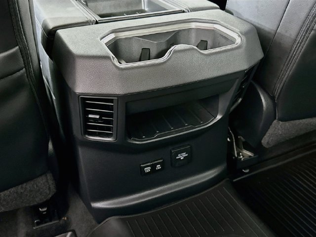 2024 Toyota Tundra Limited - Photo 33