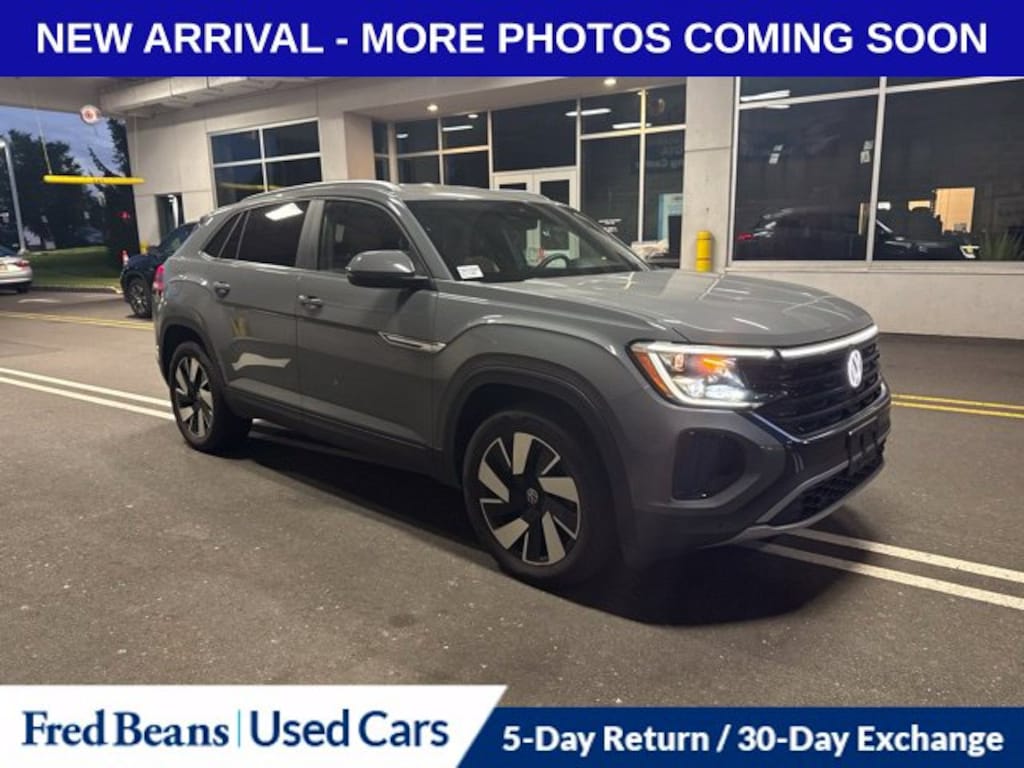 Used 2024 Volkswagen Atlas Cross Sport 2.0T SE w/Technology SUV