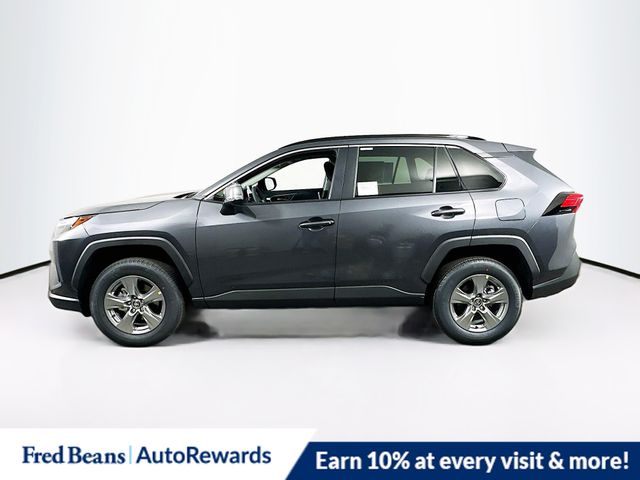 2025 Toyota RAV4 XLE photo 3