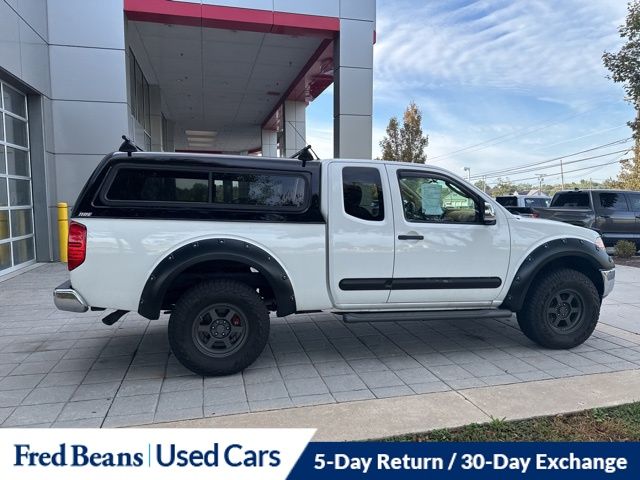 2010 Nissan Frontier SE photo 4