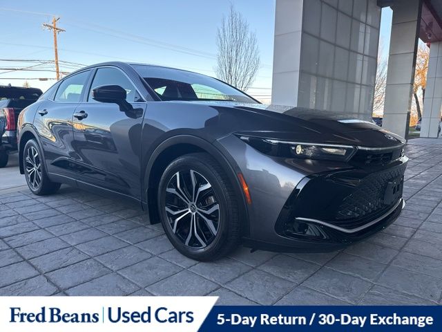 2023 Toyota Crown XLE photo 2