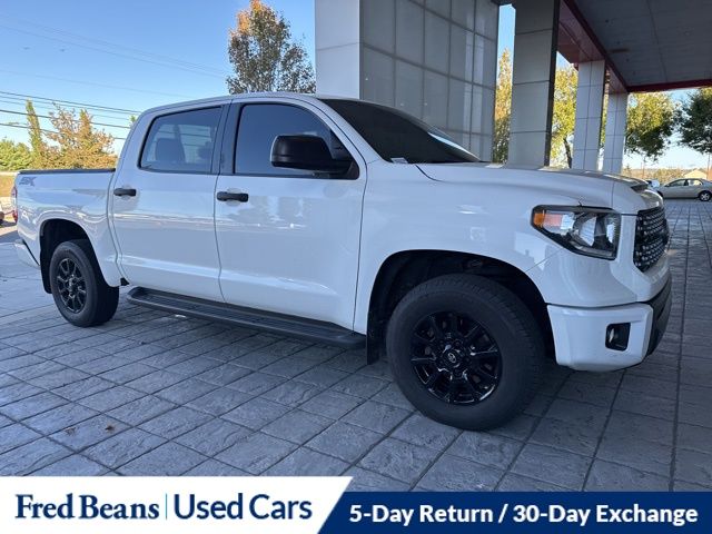 2020 Toyota Tundra SR5 CrewMax photo 3