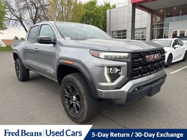 2023 GMC Canyon 2WD Elevation Crew Cab Short Box's photo