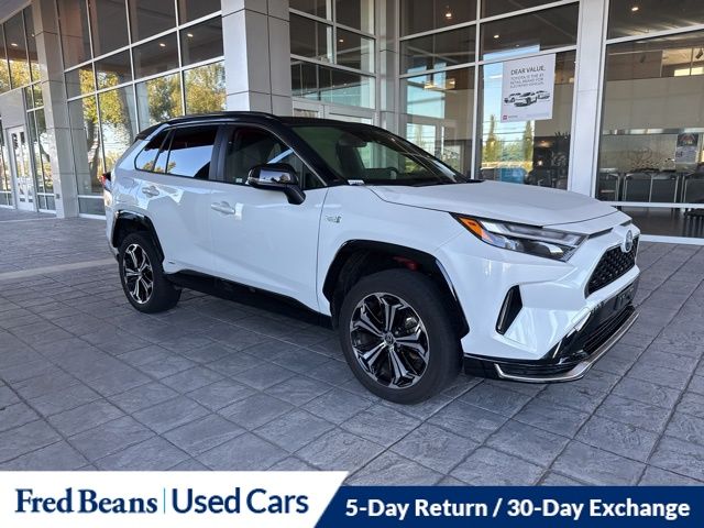 2023 Toyota RAV4 Prime XSE photo 2