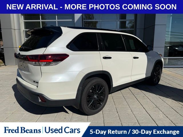 2019 Toyota Highlander SE photo 4